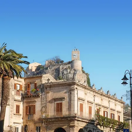 3 Bedroom Awesome In Ferienhaus Marina di Modica