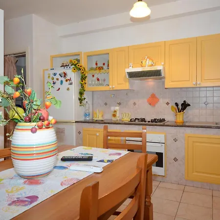3 Bedroom Awesome In Ferienhaus